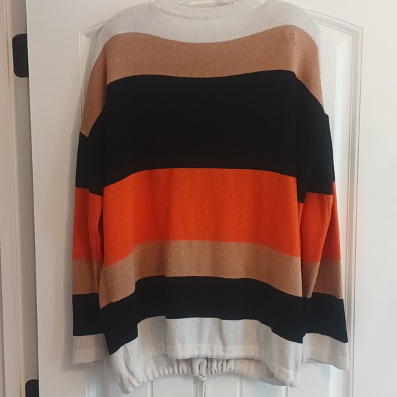 Multi color Sweater - Picture 5 of 6